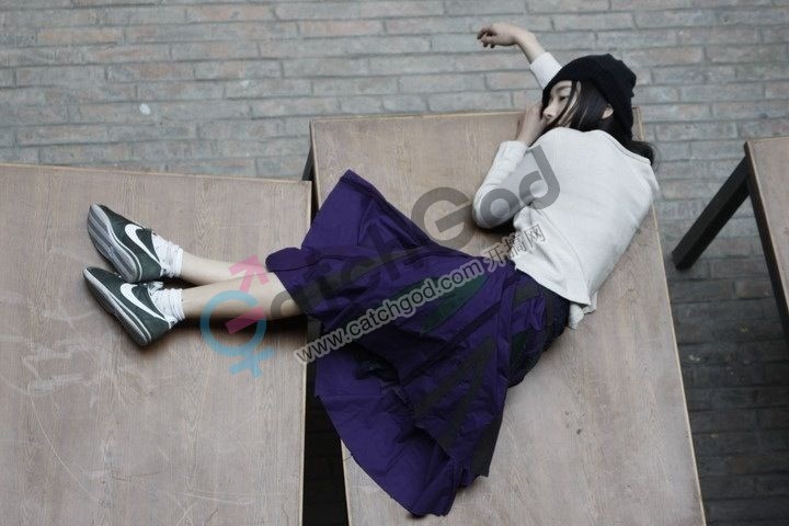 新下海多艺多彩气质美少女（93年）【照片已更新】