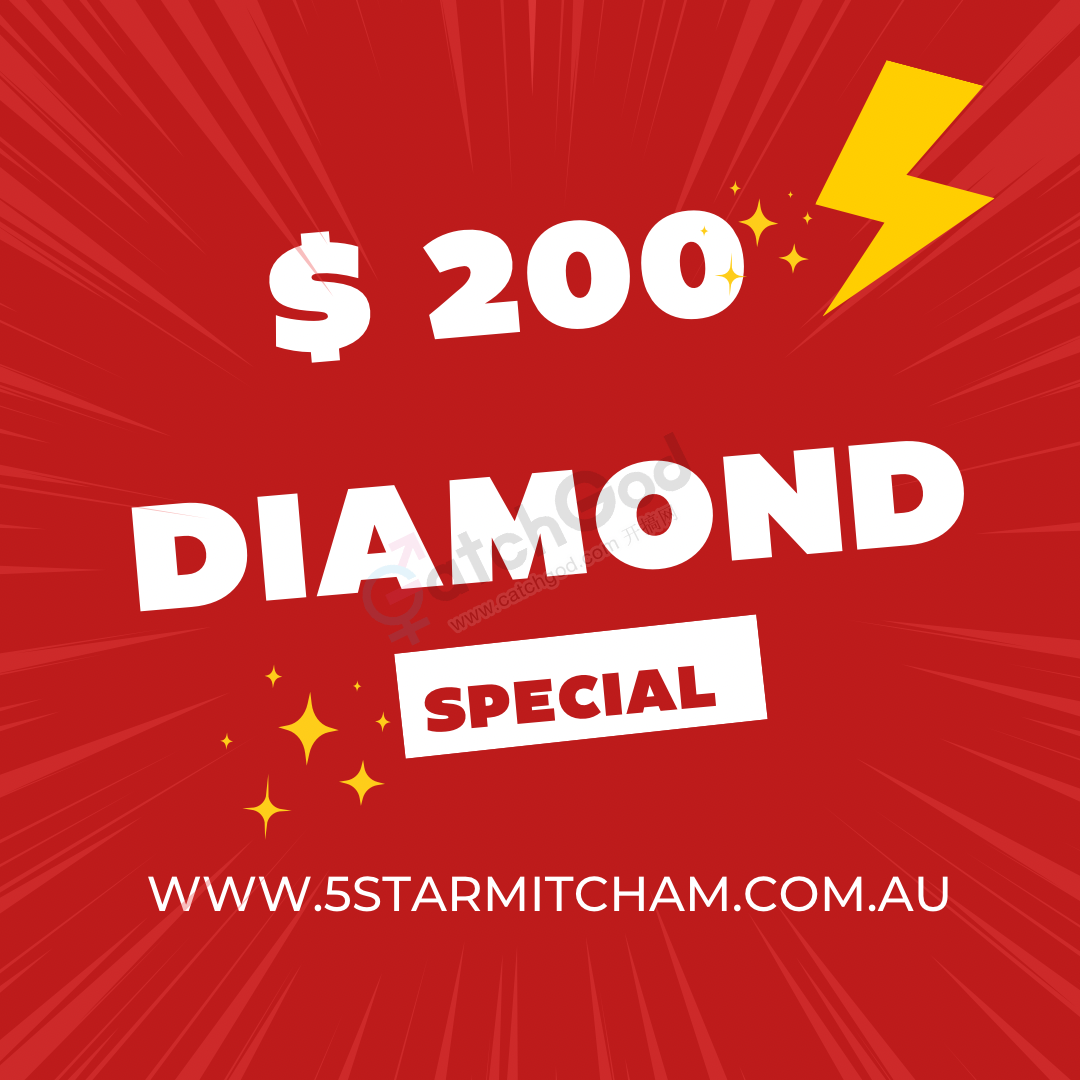 Red Modern Flash Sale Fashion Product Instagram Post.png