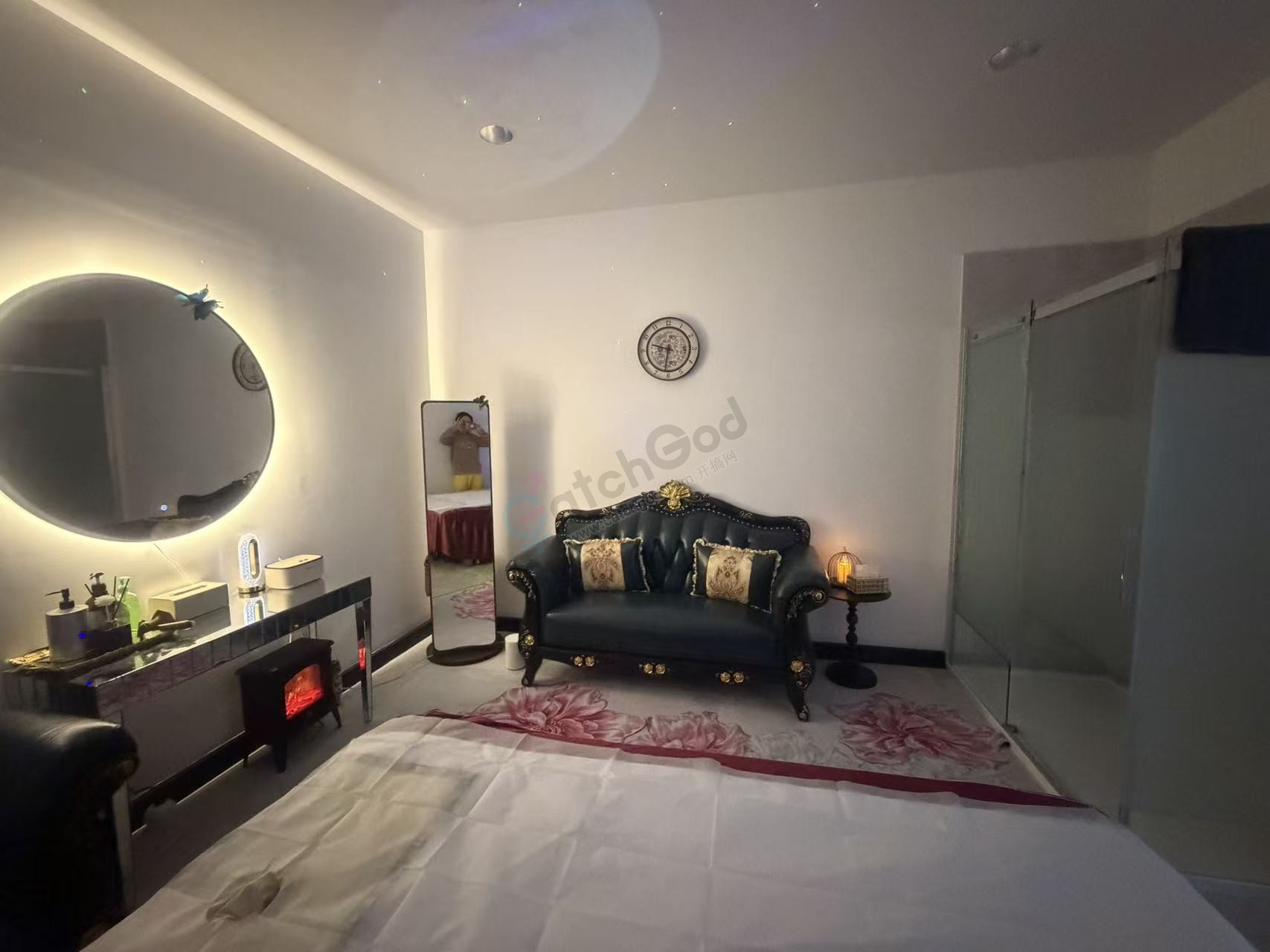 Room3.jpg