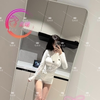 布里斯班 圣诞新年最优质 彩虹学妹 E乳长腿